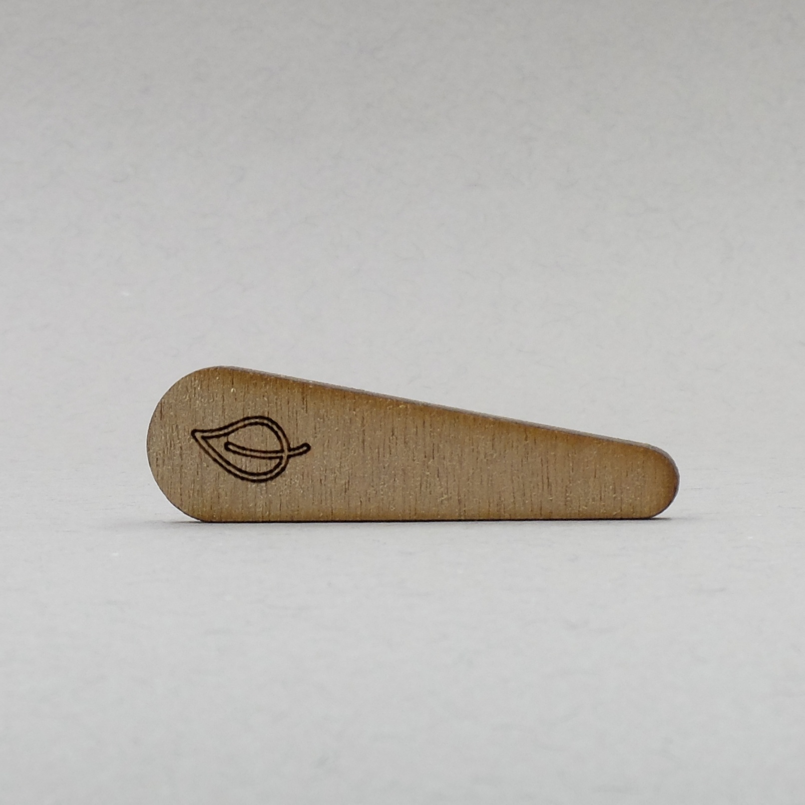 Petite spatule en bois cosmétique